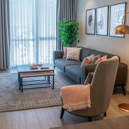Gorgeous & Stylish 1-bdrm Pool/wi-fi/nespresso *