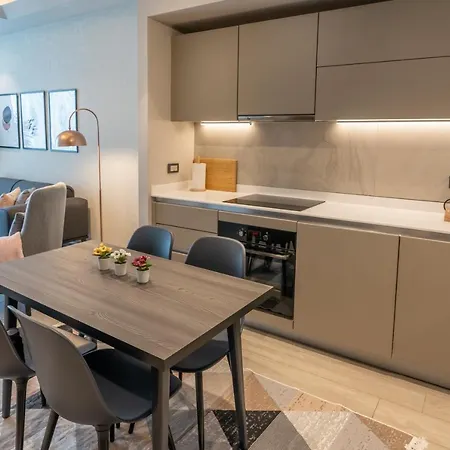 Gorgeous & Stylish 1-bdrm Pool/wi-fi/nespresso Estambul